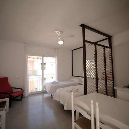 Estel Blanc Apartments - Adults Only Cala'N Blanes  Luaran gambar