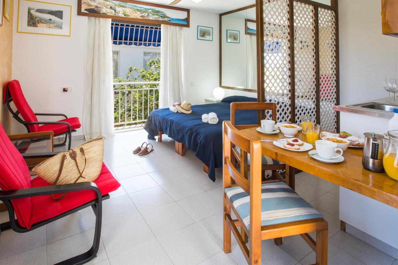 Estel Blanc Apartments - Adults Only Cala'N Blanes  Bilik gambar